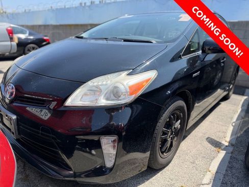 Used 2013 Toyota Prius Two FWD image 2