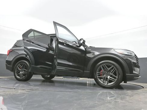 Used 2025 Ford Explorer ST-Line w/ ST-Line Street Pack AWD/4WD image 51