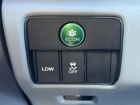 Used 2013 Honda Accord EX-L image 18