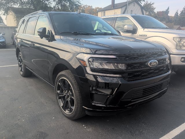 Used 2024 Ford Expedition Limited AWD/4WD image 1