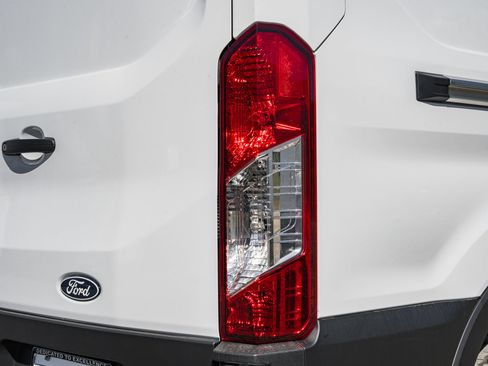 New 2026 Ford Transit 250 148 Medium Roof image 7