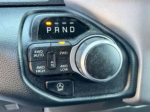 Used 2022 RAM 1500 Big Horn AWD/4WD image 16