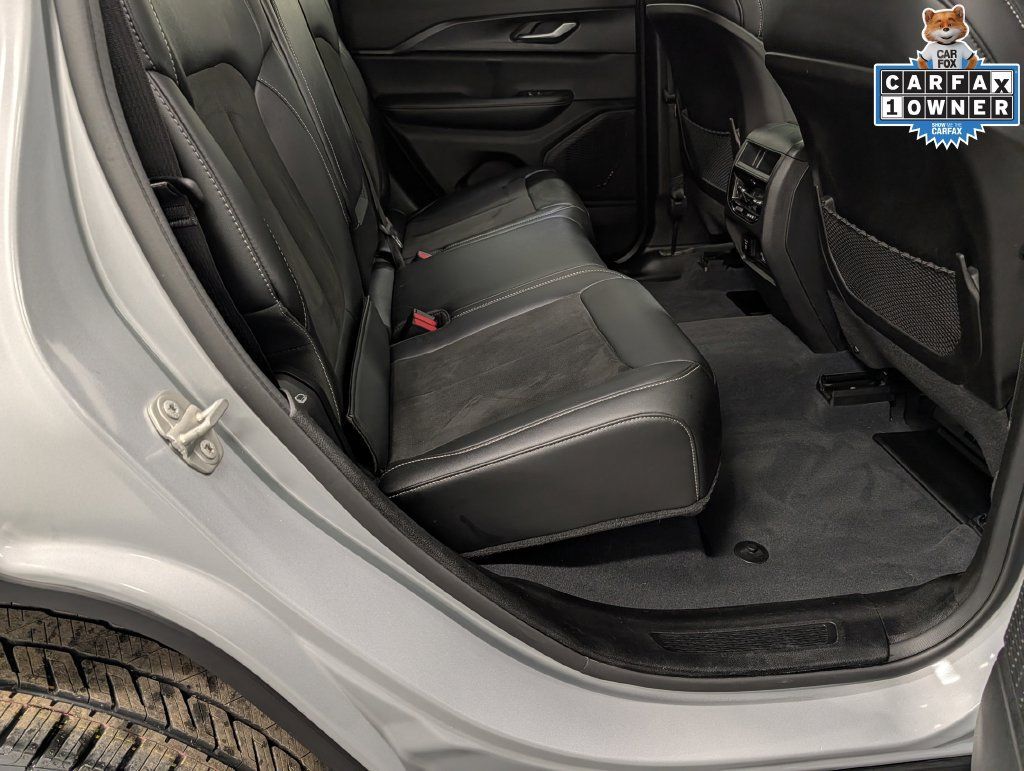 Used 2023 Jeep Grand Cherokee Altitude AWD/4WD image 31