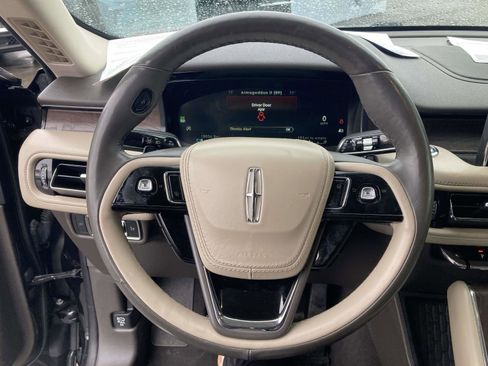 Certified 2023 Lincoln Aviator Reserve w/ Equipment Group 201A image 32