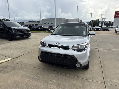 Used 2016 Kia Soul + w/ Primo Package FWD image 5