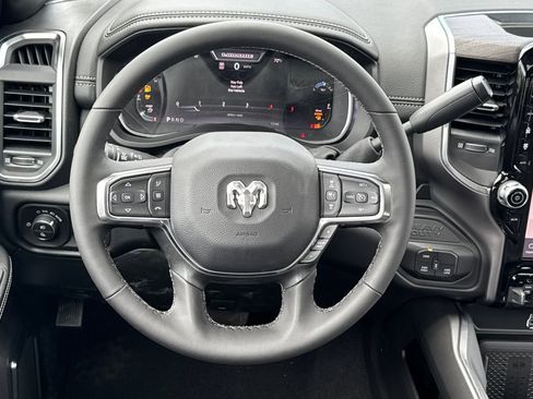 New 2026 RAM 2500 Laramie AWD/4WD image 13