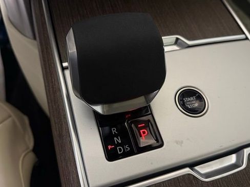 New 2026 Land Rover Range Rover Long Wheelbase SE image 36