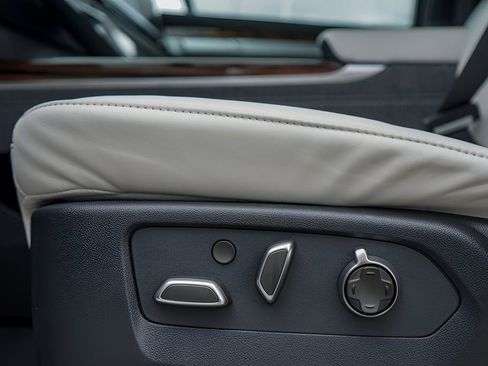 New 2026 Cadillac Escalade Platinum Sport w/ LPO, Floor Liner Package AWD/4WD image 18