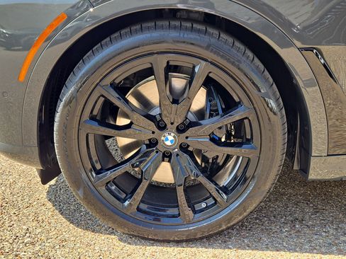 New 2027 BMW X7 xDrive40i w/ Executive Package AWD/4WD image 11