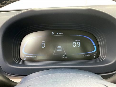 Certified 2025 Hyundai Venue Limited image 24