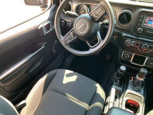 Used 2021 Jeep Wrangler Unlimited Sport image 20