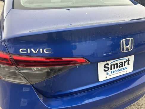 Used 2024 Honda Civic EX image 10