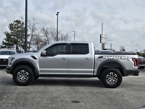 Used 2017 Ford F150 Raptor w/ Equipment Group 802A Luxury AWD/4WD image 9