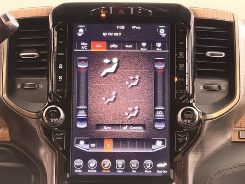 Used 2020 RAM 2500 Limited AWD/4WD image 40
