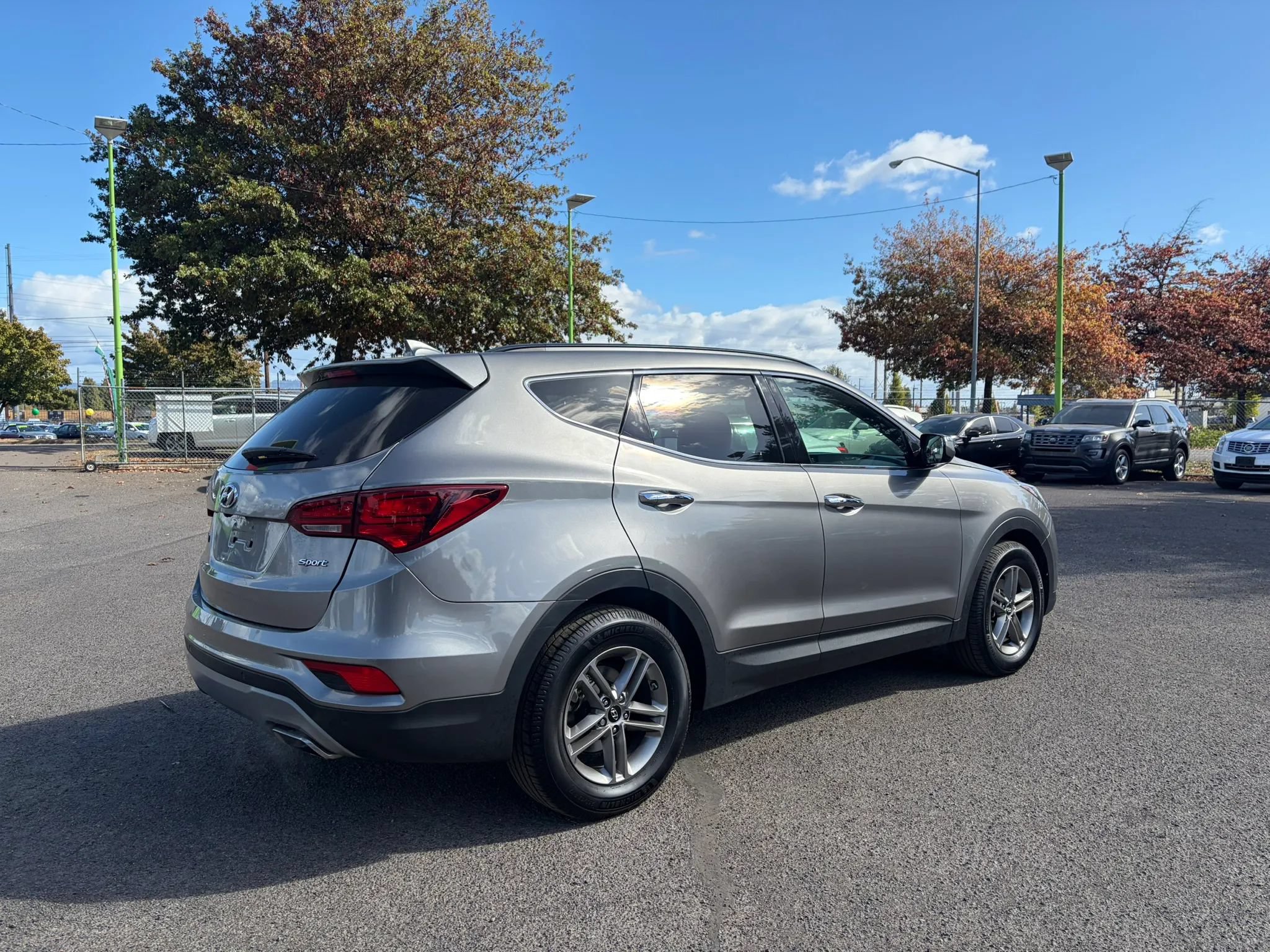 Used 2017 Hyundai Santa Fe Sport w/ 2.4L Tech Package 04 FWD image 3