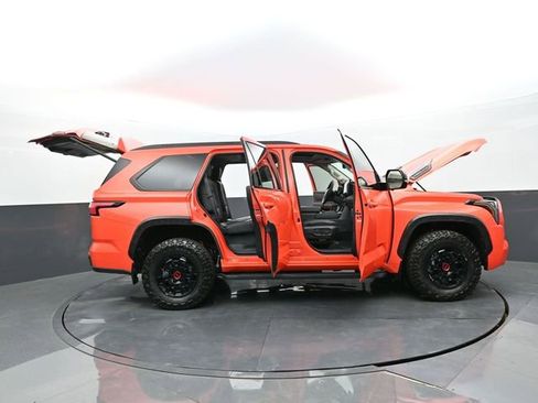 Used 2023 Toyota Sequoia TRD Pro AWD/4WD image 34