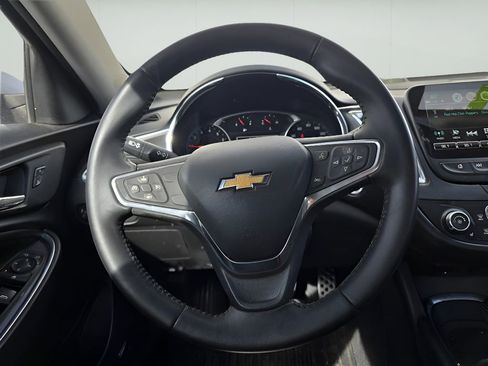 Used 2017 Chevrolet Malibu LT w/ Leather Package image 28