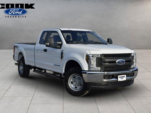 Used 2019 Ford F350 XL w/ Power Equipment Group AWD/4WD image 2