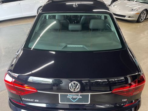 Used 2018 Volkswagen Passat 2.0T SE FWD image 10