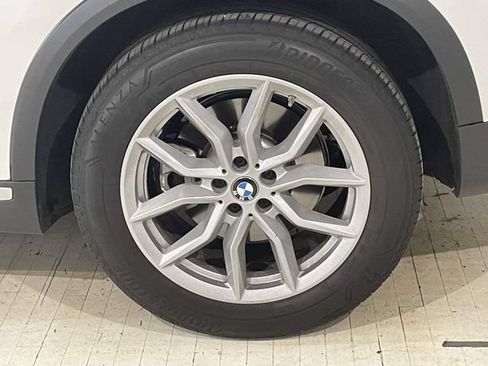 Used 2023 BMW X5 xDrive40i w/ Premium Package AWD/4WD image 14