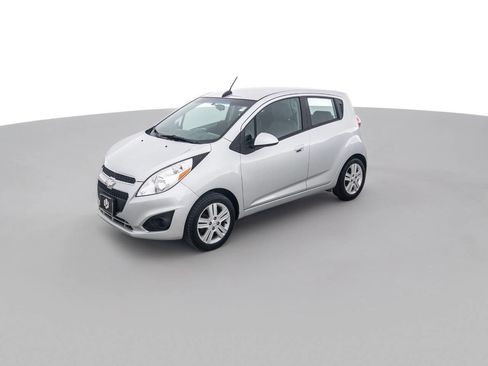Used 2015 Chevrolet Spark LT image 9