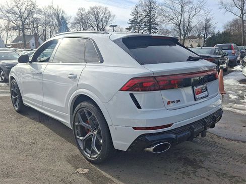 New 2025 Audi RS Q8 performance image 12