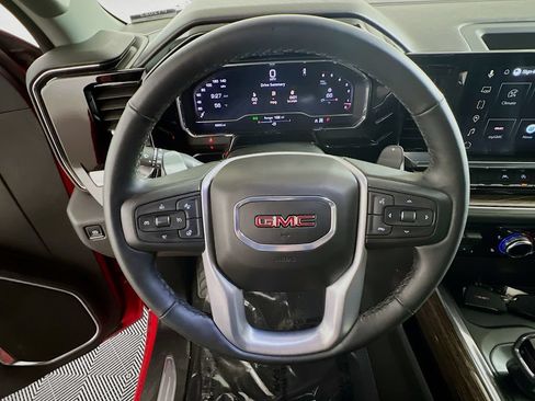 Used 2025 GMC Sierra 1500 Elevation w/ Preferred Package AWD/4WD image 10