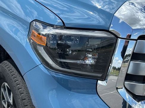 Used 2021 Toyota Tundra Limited w/ Limited Premium Package AWD/4WD image 25
