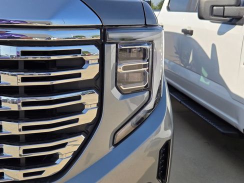 Used 2025 GMC Sierra 1500 Denali w/ Denali Reserve Package AWD/4WD image 25