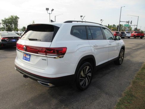 Used 2025 Volkswagen Atlas SE image 6