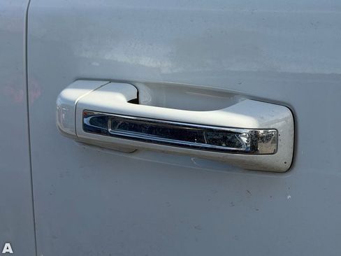 Used 2019 RAM 1500 Big Horn RWD image 9