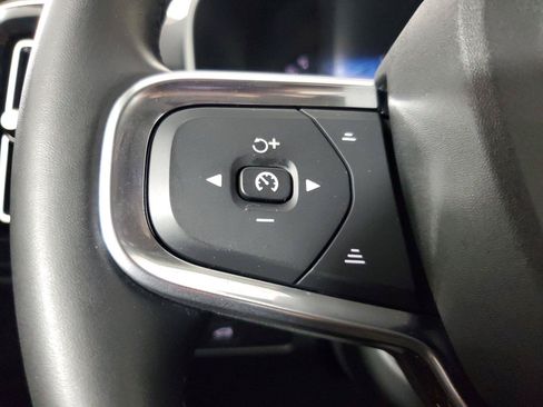 Used 2023 Volvo XC40 B5 Plus w/ Protection Package Premier AWD/4WD image 25