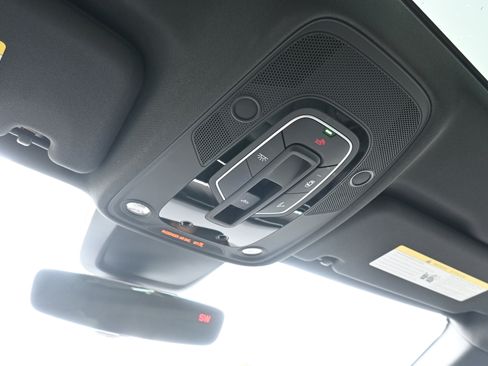 Used 2024 Audi A6 Premium Plus w/ Premium Plus Package image 30