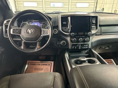 Used 2022 RAM 1500 Big Horn AWD/4WD image 4