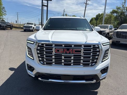 New 2026 GMC Yukon XL Denali image 8