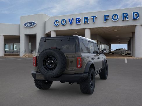 New 2026 Ford Bronco Badlands w/ Black Appearance Package AWD/4WD image 8