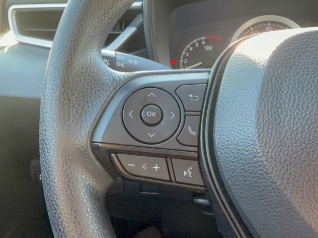 Used 2022 Toyota Corolla LE FWD image 18