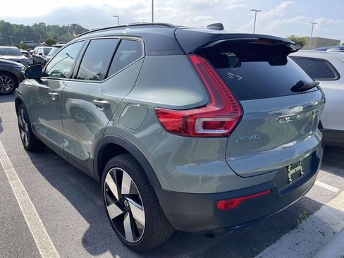 Used 2023 Volvo XC40 Recharge Ultimate w/ Protection Package Premier AWD/4WD image 3