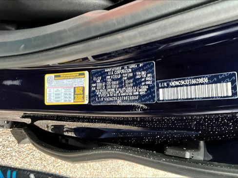 New 2026 Kia Carnival EX image 13