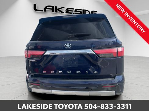 Used 2023 Toyota Sequoia Limited image 5