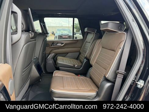 New 2026 GMC Yukon Denali Ultimate AWD/4WD image 25