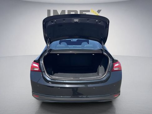Used 2024 Chevrolet Malibu LT w/ Midnight Edition FWD image 10