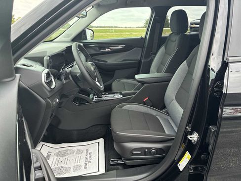New 2026 Chevrolet TrailBlazer LT w/ Convenience Package AWD/4WD image 18