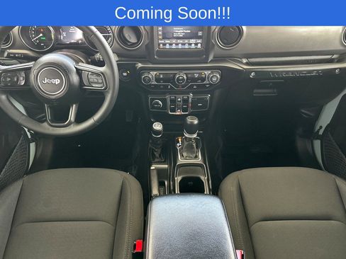 Used 2023 Jeep Wrangler Unlimited w/ Convenience Group image 14