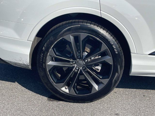 Used 2026 Audi Q7 3.0T Premium Plus w/ Premium Plus Package AWD/4WD image 9