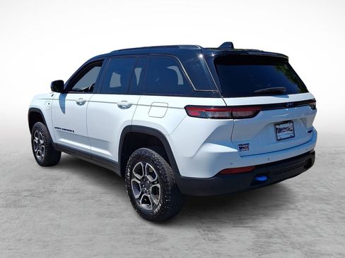Used 2024 Jeep Grand Cherokee Trailhawk AWD/4WD image 3