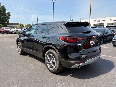 Used 2025 Chevrolet Blazer LT FWD image 5