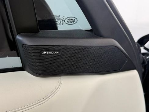 Used 2025 Land Rover Range Rover SE AWD/4WD image 30