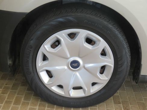 Used 2016 Ford Transit Connect XL image 7