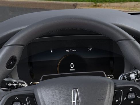 New 2023 Lincoln Corsair Reserve w/ Equipment Group 202A image 13